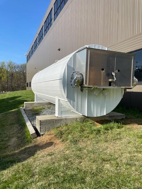 Fully Insulated Tank with Heat Trace